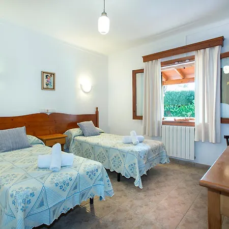 Owl Guillermo - Rustic Villa *